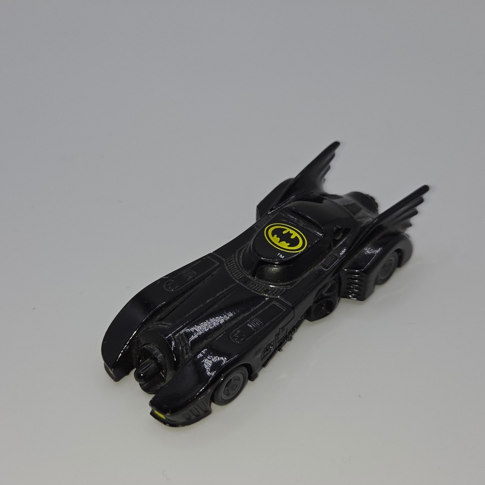 Vintage 1989 ERTL Batmobile DC Comics Black Diecast Toy Car 1:64 Scale